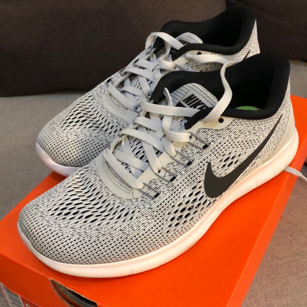 Nike Free Runs